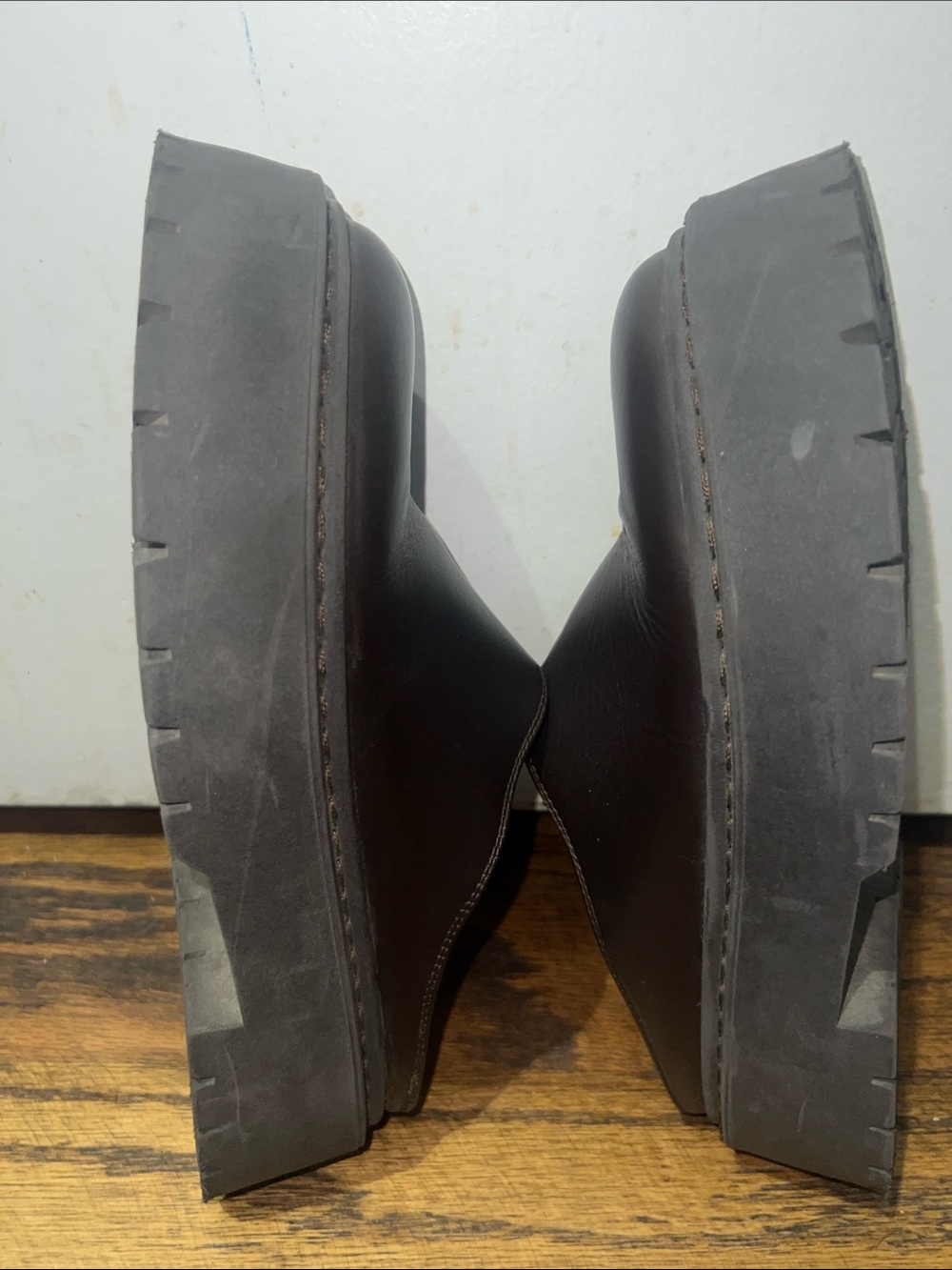 Anthropologie Dark Brown Leather Slip-On Clogs Size 8.5 - Picture 2 of 6